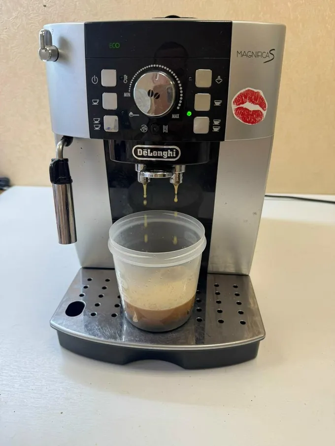 Кофемашина DeLonghi — варит после ремонта